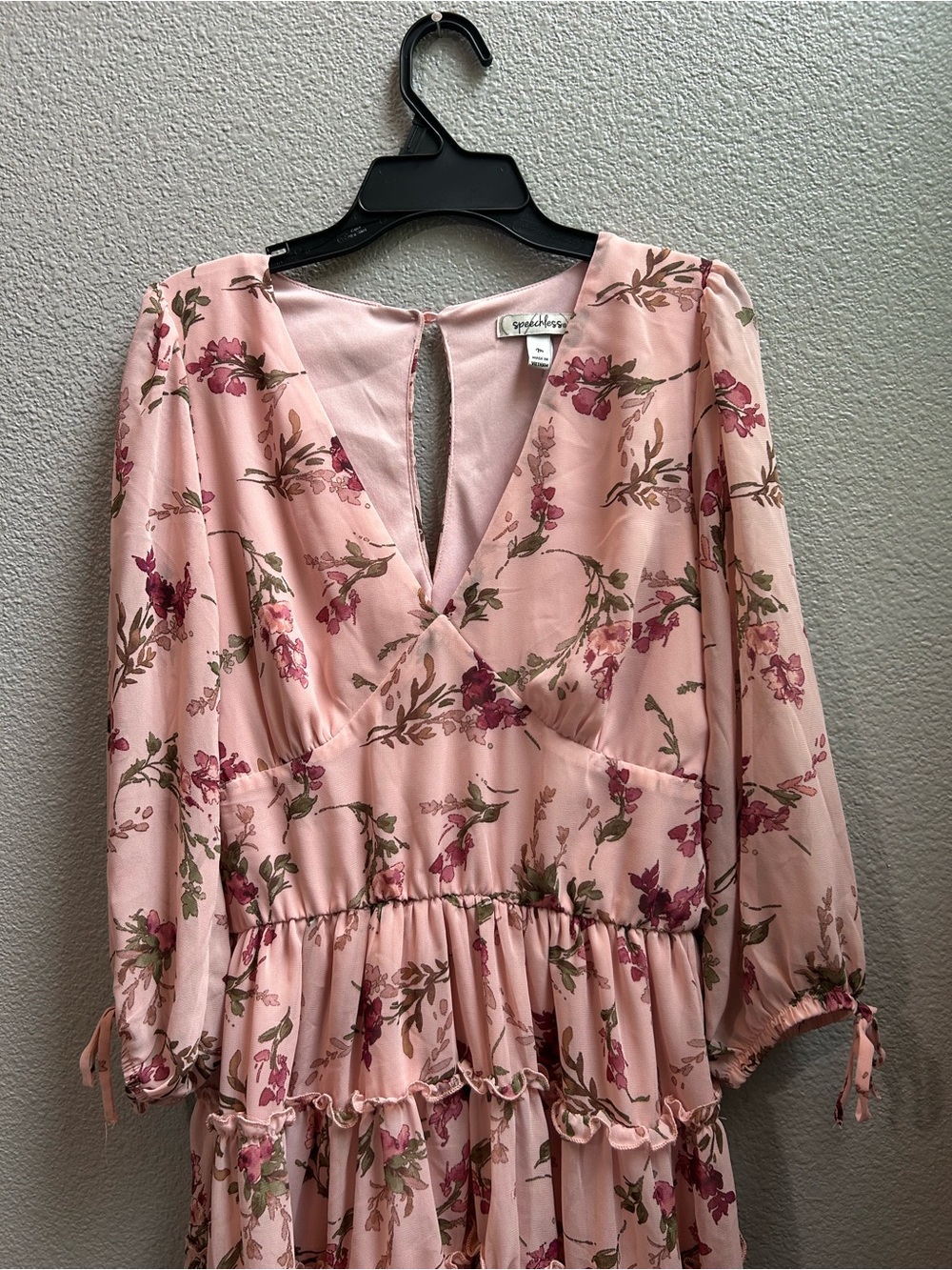 Speechless Pink Floral V-Neck Ruffle Tunic